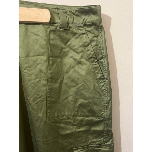 Old Navy Green Cargo High Rise Pant 20W  Casual Career Capsule Closet Staple - Picture 4 of 6